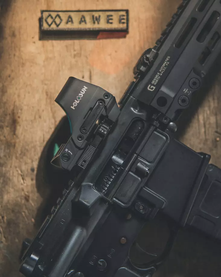 Holosun HS510C Red Dot Sight with Quick Release Mount - Aawee.com